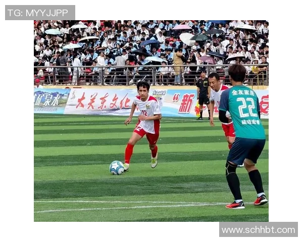 香港足球明星队黄子佼带领球队勇闯赛场展现风采与激情