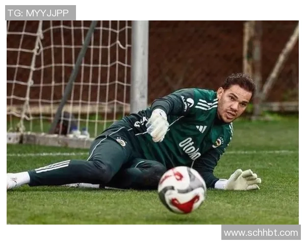 足球明星激烈对抗引发争议谁才是真正的球场王者